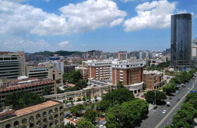 建人口最多的地级市,比漳州、莆田总和还多,面积比5个厦门大