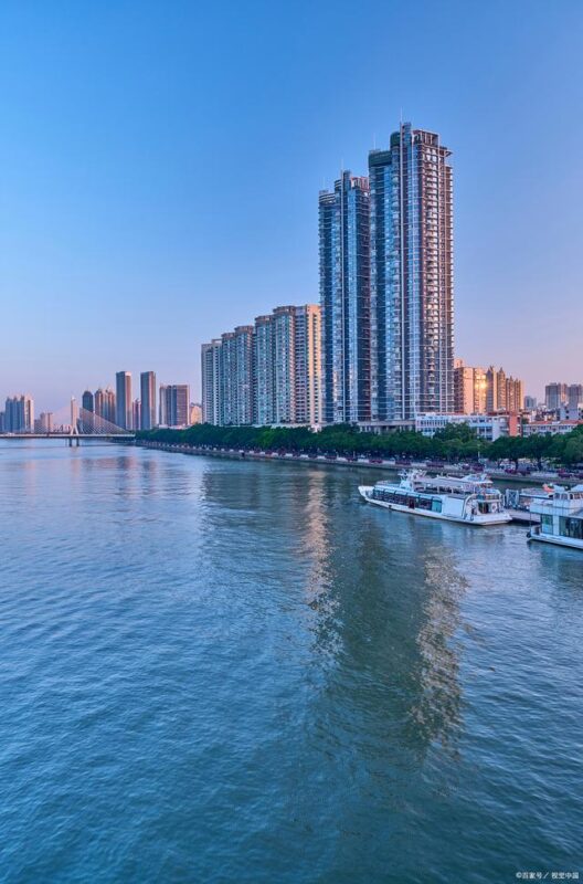 闽江夜游：璀璨夜色中的水上盛宴