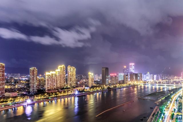 闽江夜游:璀璨夜色中的水上盛宴