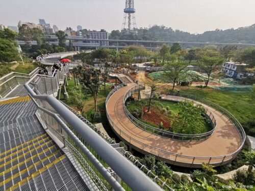 福州高空景观步道：漫步云端，领略城市新风貌