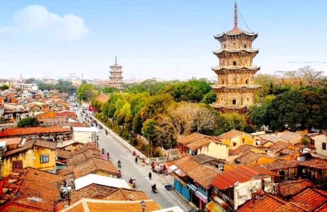 福建人口最多的地级市,常住人口超过880万,比三明、厦门总和还多
