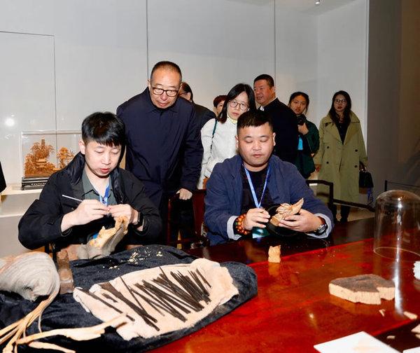 “闽都巧艺——福州传统工艺美术晋京展”圆满结束:新时代文化传承与创新的交响乐