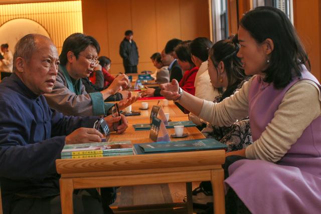 福建：闽台两岸茶业交流活动在武夷山举行