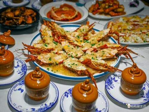 在厦门90年前最火爆旅社边，饕餮海鲜安排上，常常满真是大满足