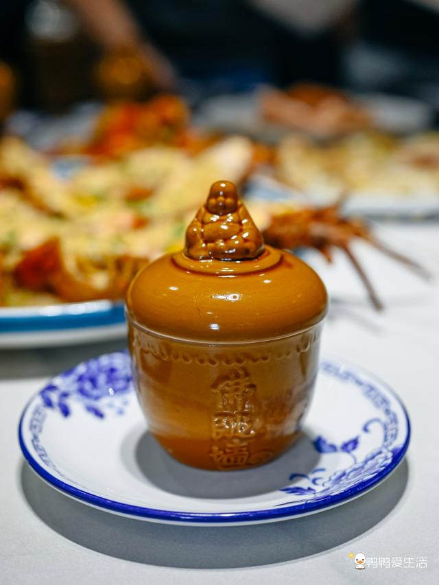 在厦门90年前最火爆旅社边,饕餮海鲜安排上,常常满真是大满足