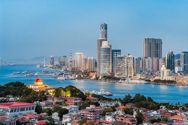 揭秘福建富豪三巨头:福州、泉州、厦门的经济争霸赛!