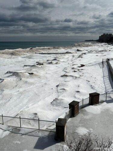 四礵列岛冬日探秘：雪景中的海上仙境之旅