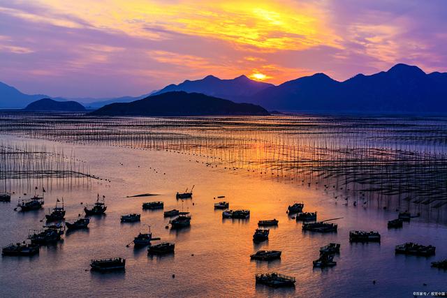 霞浦浮鹰岛:冬日里的海上仙境,雪景与古韵的完美交融