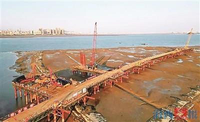 迈出“出海”第一步!厦门这座特大桥第一根海上工程桩开钻