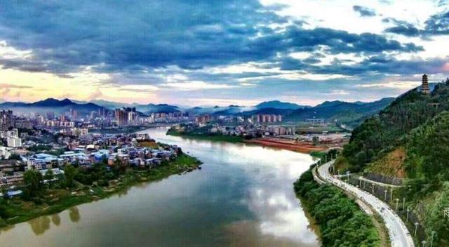 福建“巨无霸”县级市?常住人口不到50万,面积比2个深圳还要大