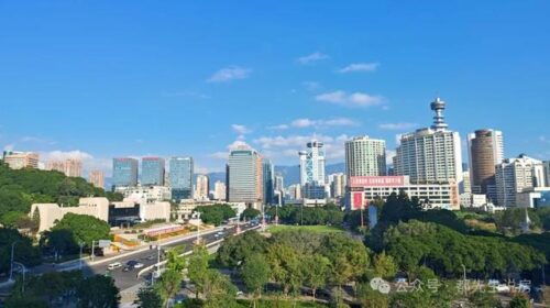 忘记历史意味着背叛，福州是如何重新崛起熬过“打盹”13年