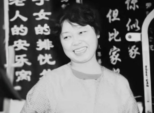 福建“蛇头皇后”:200多人因她跳海,她死后却被千人含泪送行