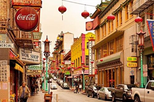 福建“蛇头皇后”：200多人因她跳海，她死后却被千人含泪送行