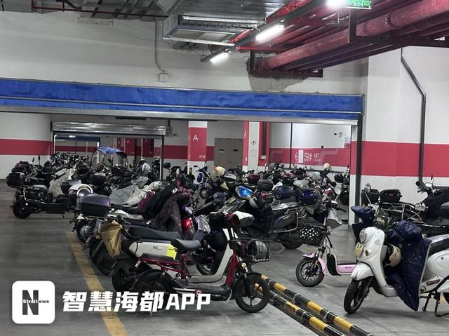 福州华润万象城工作人员“暴力移车”?商场回应