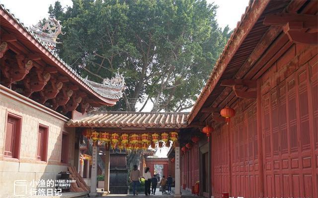 福建泉州众神之城,满街都是神仙,有位神仙还有自己的身份证