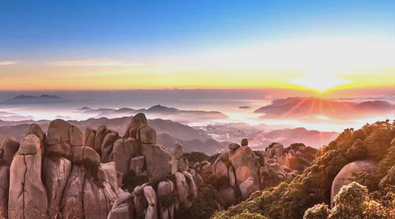 福建海岸线上，隐藏着与武夷山媲美、却鲜为人知的“仙都”奇山！