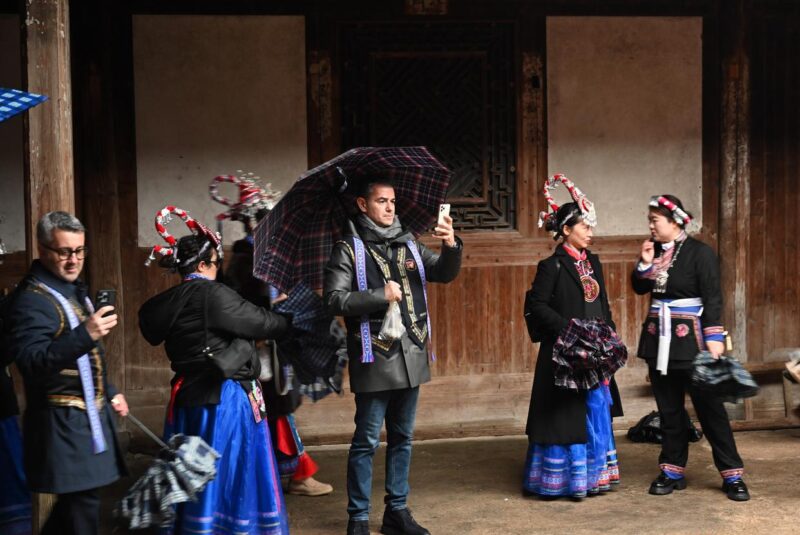 福建霞浦：意大利客人体验畲乡风情