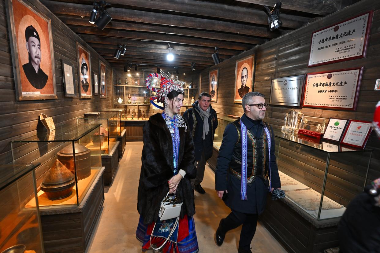 福建霞浦:意大利客人体验畲乡风情