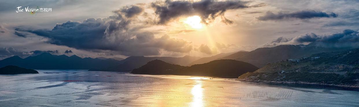 夕阳余晖下的绝美渔村蔚蓝海湾与落日熔金景色让人震撼东壁村