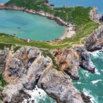 发现一个适合中老年朋友慢游的小城，靠山面海！景点免费！